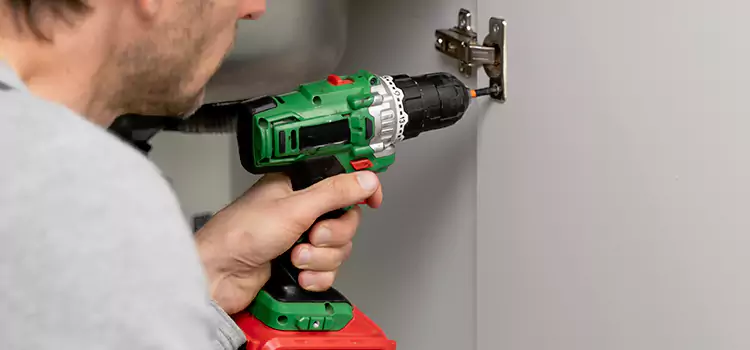 Commercial Door Hinge Repair Kissimmee