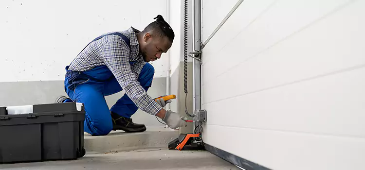 Expert Solutions for Every Garage Lock Need in Kissimmee, FL