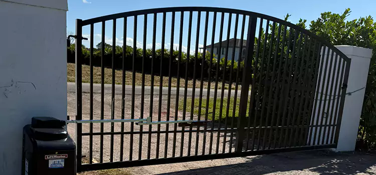 Driveway Fence Repair Kissimmee
